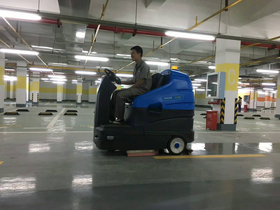 高效清潔利器 R180電動(dòng)洗地車，專為大面積清洗設(shè)計(jì)