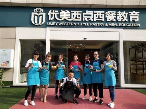 美女、咖啡、拉花 這場(chǎng)優(yōu)雅的邂逅唯獨(dú)缺你不行